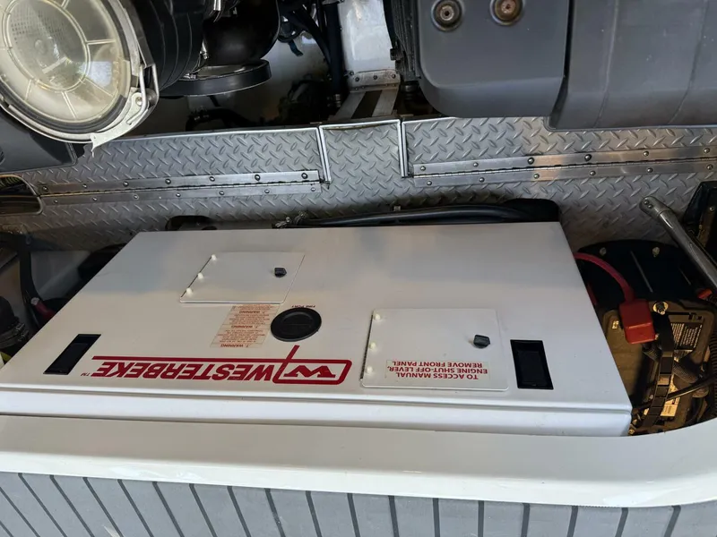 Slide: The Image of Formula 400 Super Sport FX8 2015 - 5847732