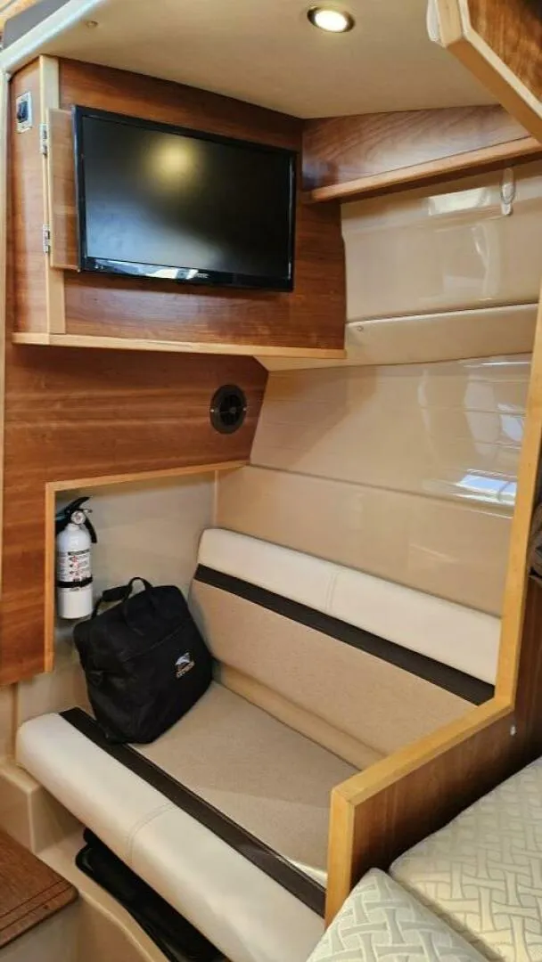 Slide: The Image of Cutwater 28 2016 - 5864722