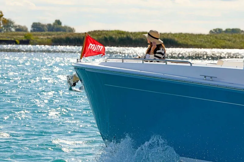 Slide: The Image of Port Bow Profile - 5831039