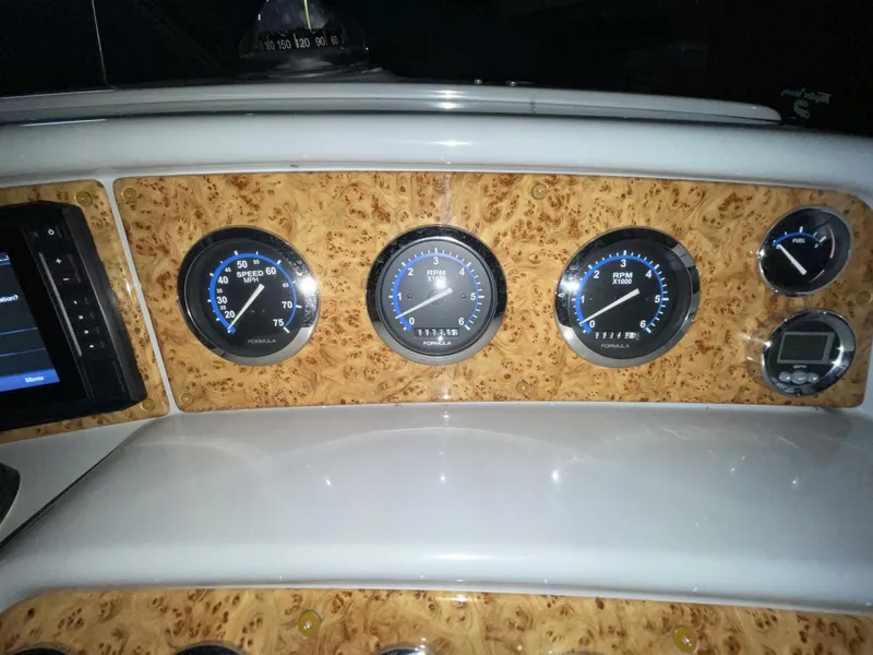 Slide: The Image of Formula 280 SS 2006 - 5831349