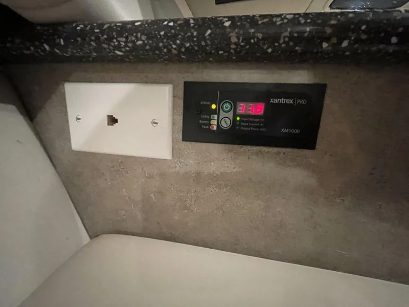 Slide: The Image of Formula 280 SS 2006 - 5831319