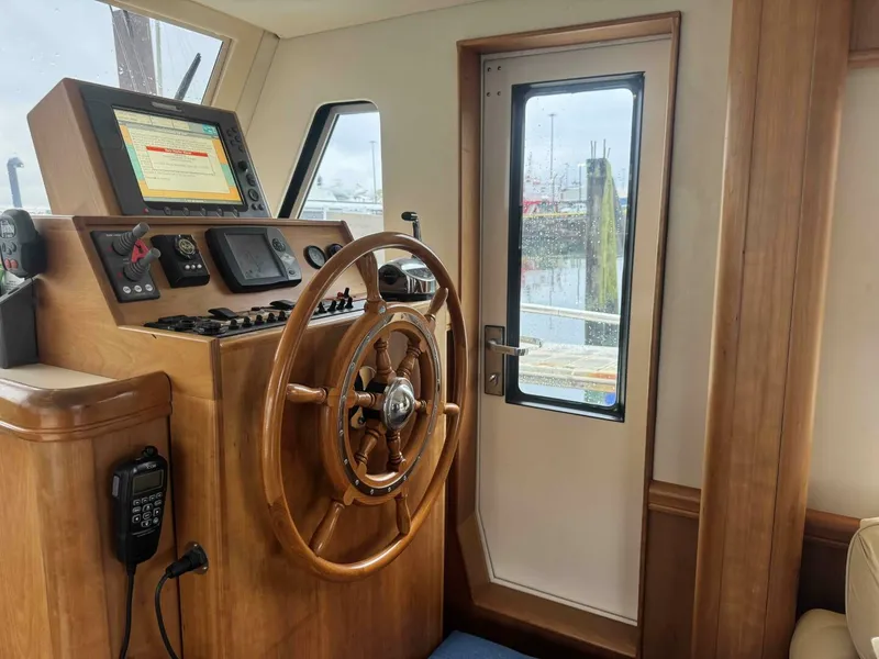 Slide: The Image of Mainship 34 2006 - 5831613