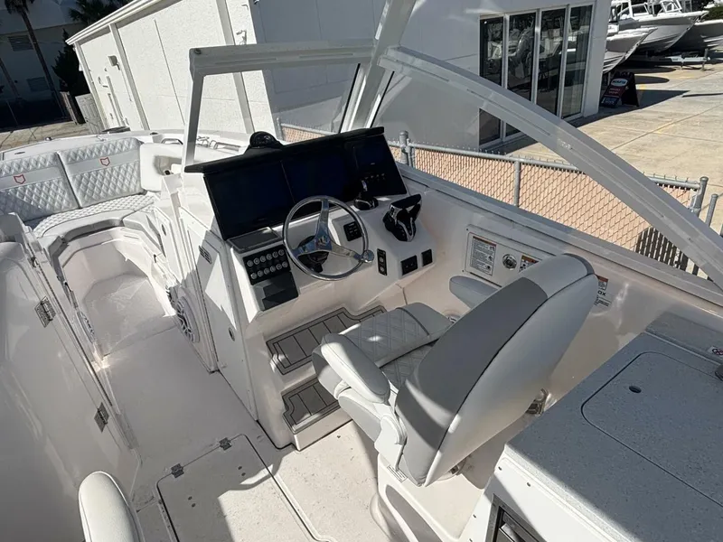 Slide: The Image of Sea Fox 288 Traveler 2026 - 5832591