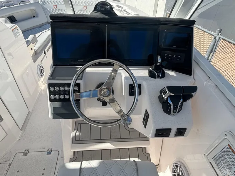 Slide: The Image of Sea Fox 288 Traveler 2026 - 5832592