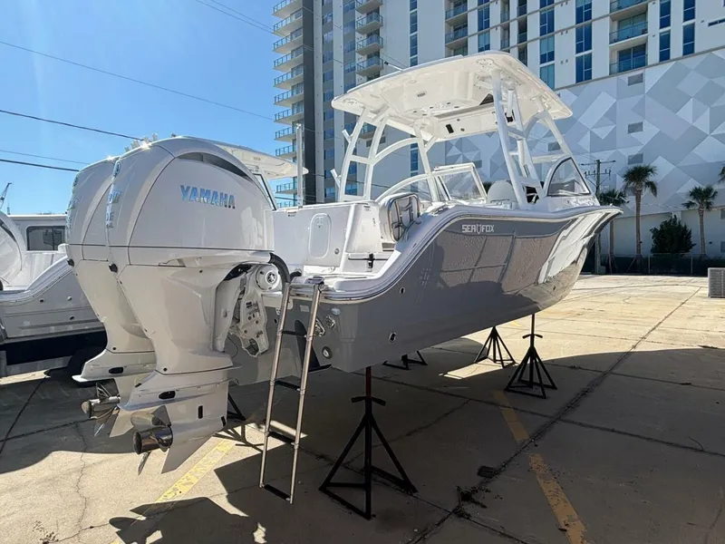 Slide: The Image of Sea Fox 288 Traveler 2026 - 5832599