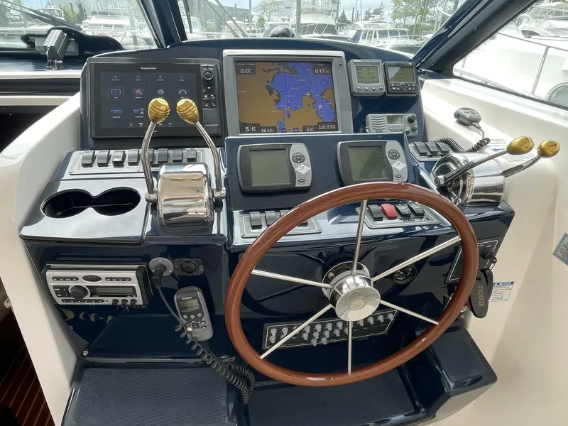 Slide: The Image of Tiara 4200 OPEN 2009 - 5832252