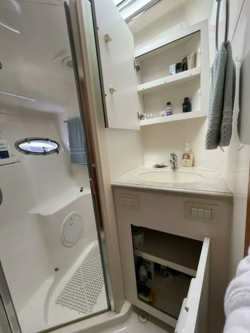 Slide: The Image of Tiara 4200 OPEN 2009 - 5832280