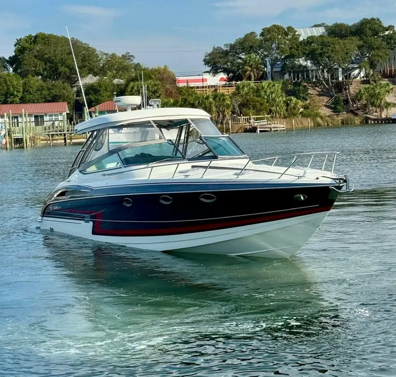 Slide: The Image of 2016 Formula 370 Super Sport- HOODY- Profile - 5832355