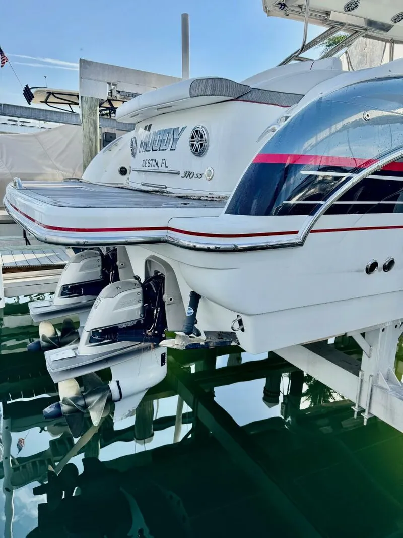 Slide: The Image of 2016 Formula 370 Super Sport- HOODY- Outdrives - 5856454