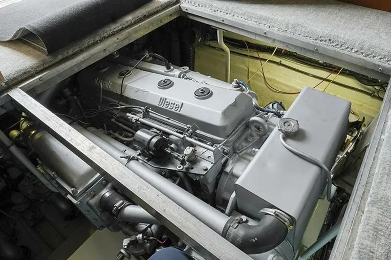 Slide: The Image of Viking Palm Beach 1987 - 5832554