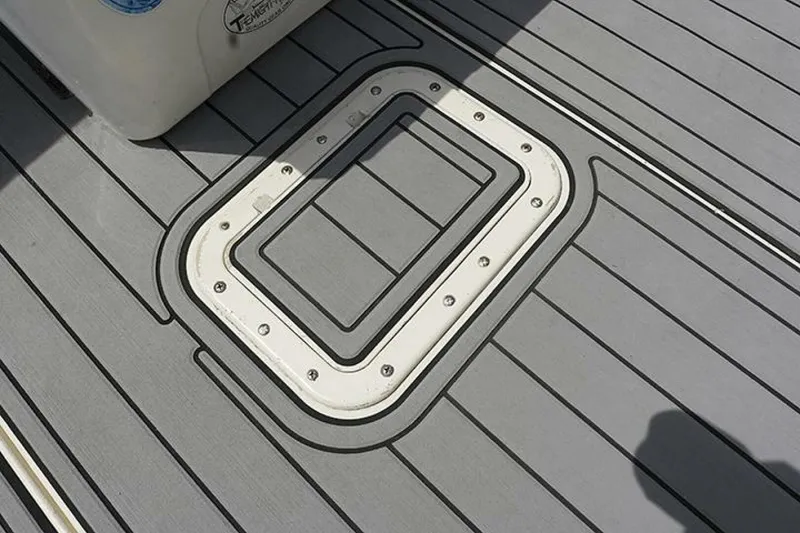 Slide: The Image of Viking Palm Beach 1987 - 5832578