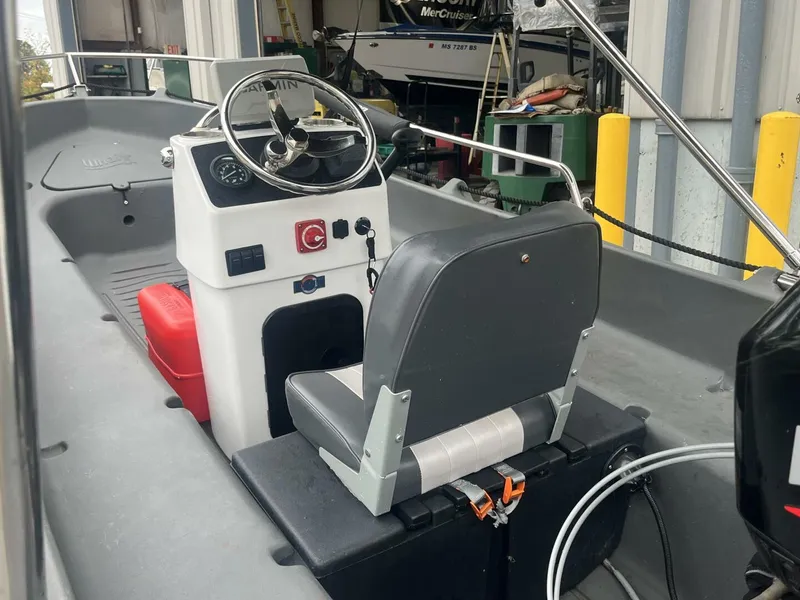 Slide: The Image of Whaly 435R 2021 - 5832640