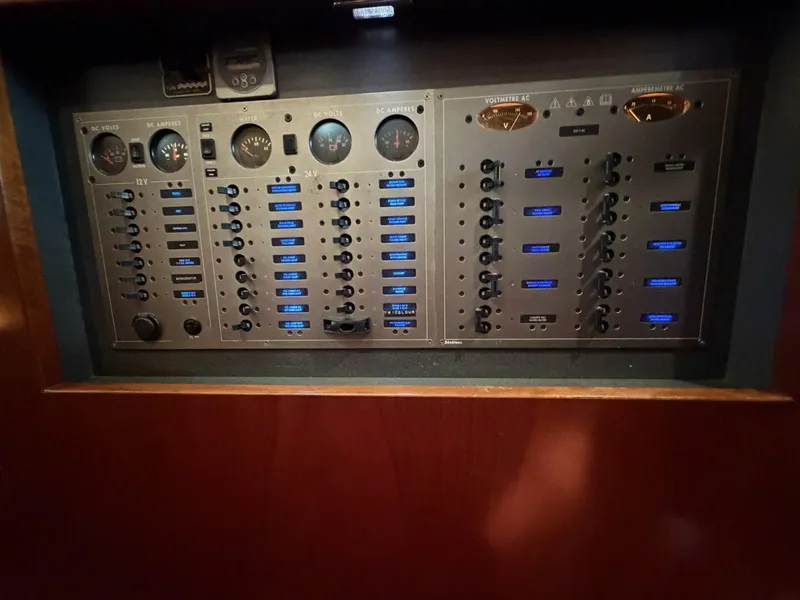 Slide: The Image of Beneteau 57 Center Cockpit 2004 - 5832783