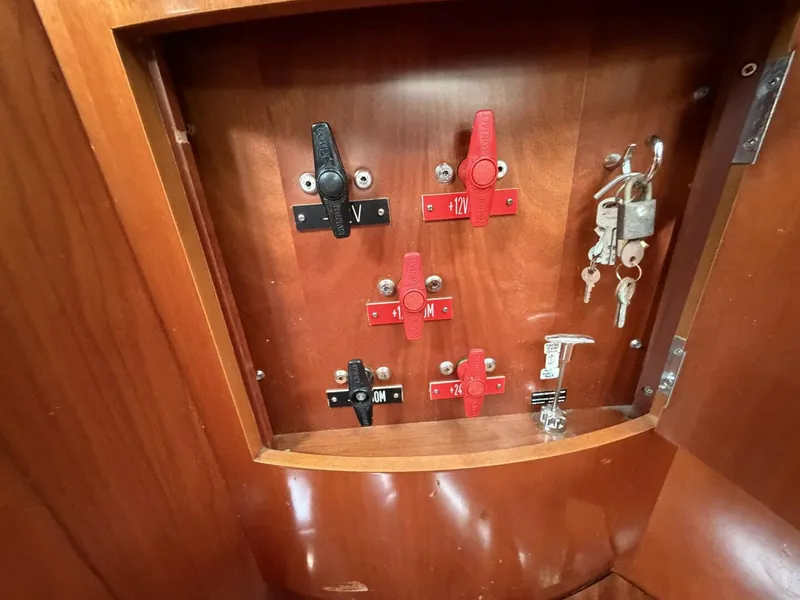 Slide: The Image of Beneteau 57 Center Cockpit 2004 - 5832786