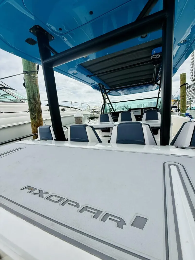 Slide: The Image of Axopar 37 Sun Top 2021 - 5833146