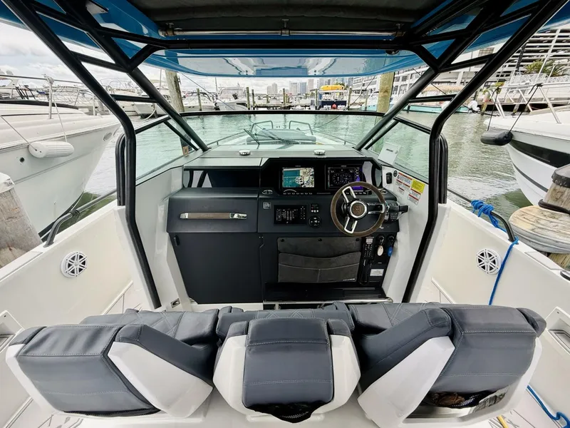 Slide: The Image of Axopar 37 Sun Top 2021 - 5833153