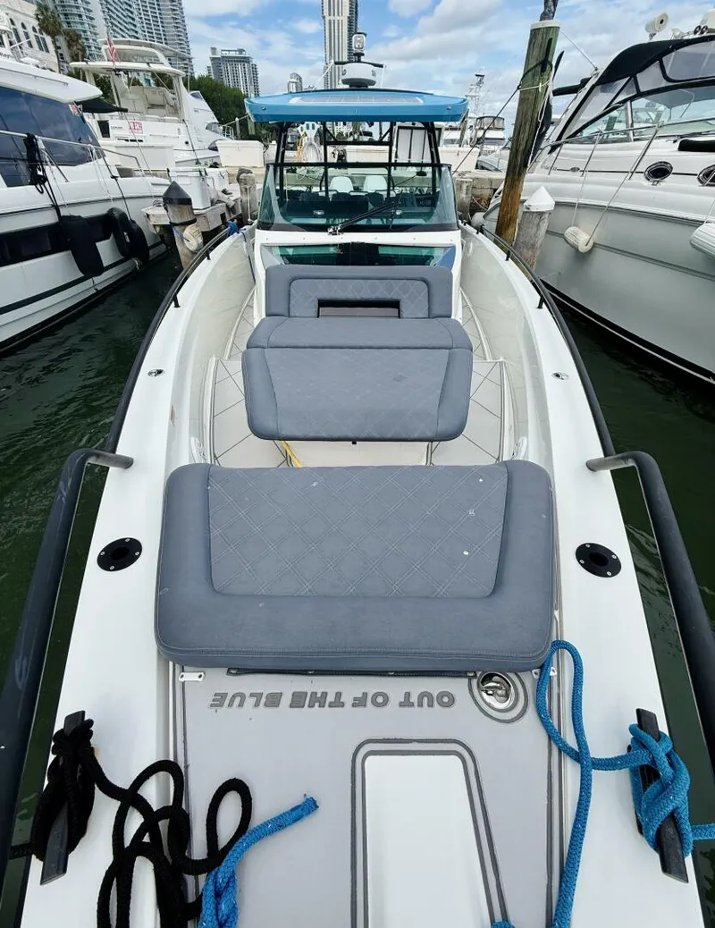 Slide: The Image of Axopar 37 Sun Top 2021 - 5833163