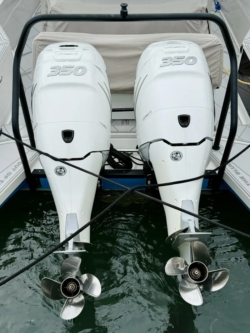 Slide: The Image of Axopar 37 Sun Top 2021 - 5833135