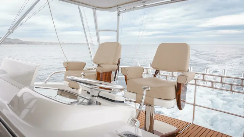 Slide: The Image of Viking 55 Convertible 2000 - 6426437