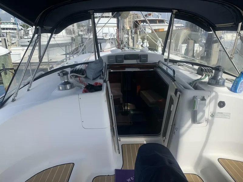 Slide: The Image of Hunter 45DS 2011 - 5835887