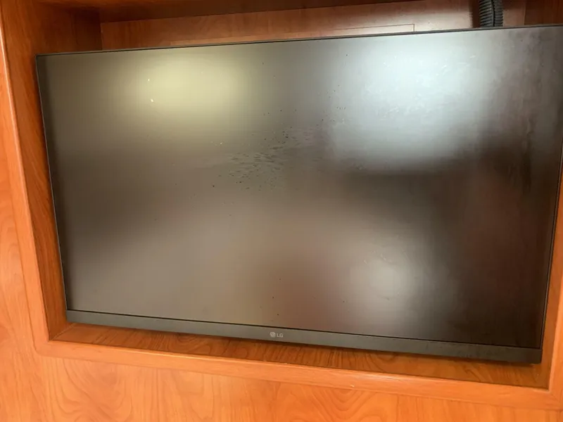 Slide: The Image of Hunter 45DS 2011 - 5838153