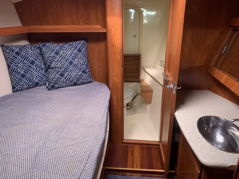 Slide: The Image of Hunter 45DS 2011 - 5838149