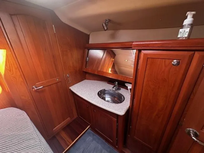 Slide: The Image of Hunter 45DS 2011 - 5835624