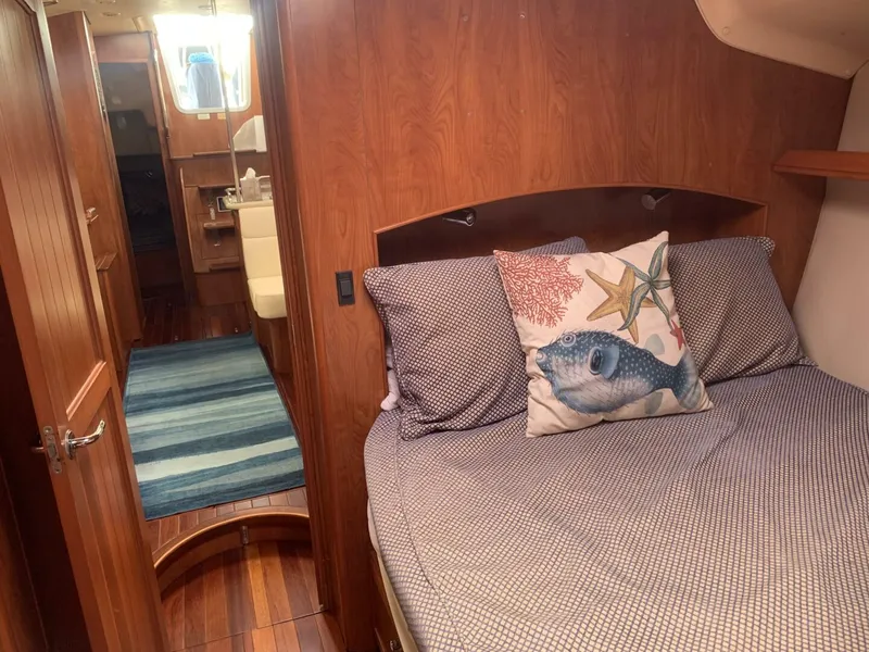 Slide: The Image of Hunter 45DS 2011 - 5838158