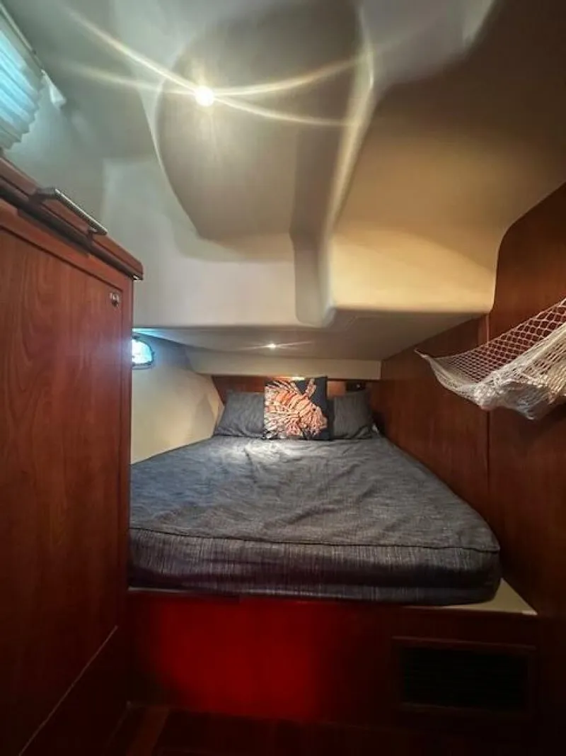 Slide: The Image of Hunter 45DS 2011 - 5835653