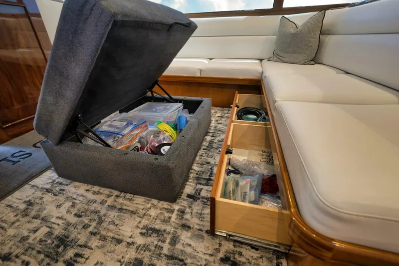 Slide: The Image of Custom Carolina 60 Guthrie 2004 - 5835045