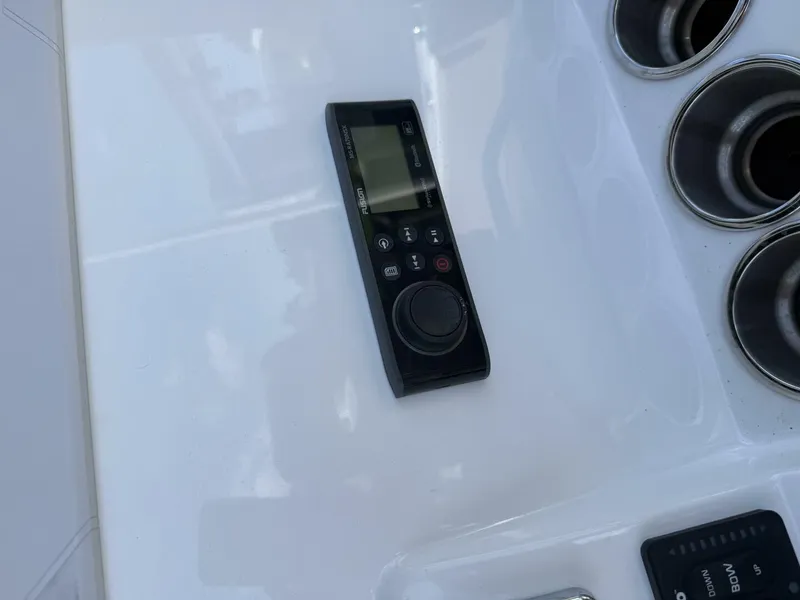 Slide: The Image of Cape Horn 27 XS 2019 - 5835360