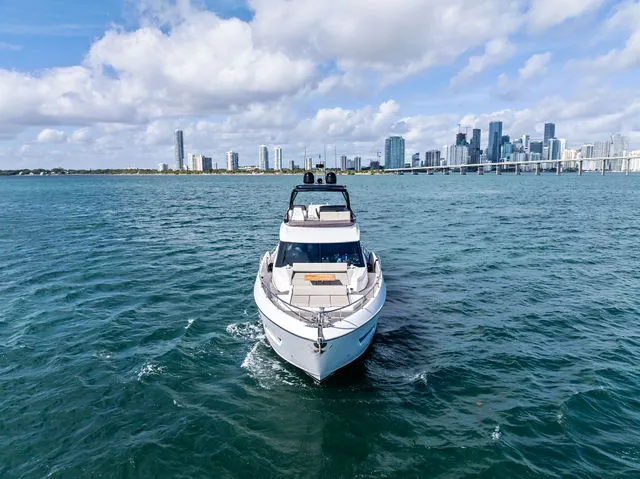 Slide: The Image of Ferretti 720 2024 - 114