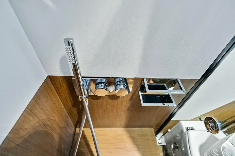 Slide: The Image of Ferretti 720 2024 - 5853889