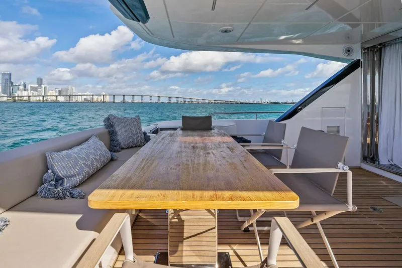 Slide: The Image of Ferretti Yachts 720 2024 - 5853852