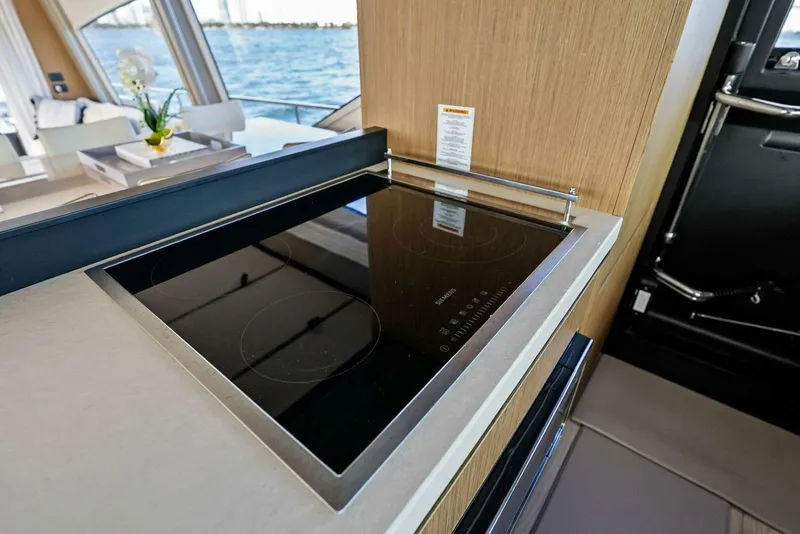 Slide: The Image of Ferretti Yachts 720 2024 - 5853878