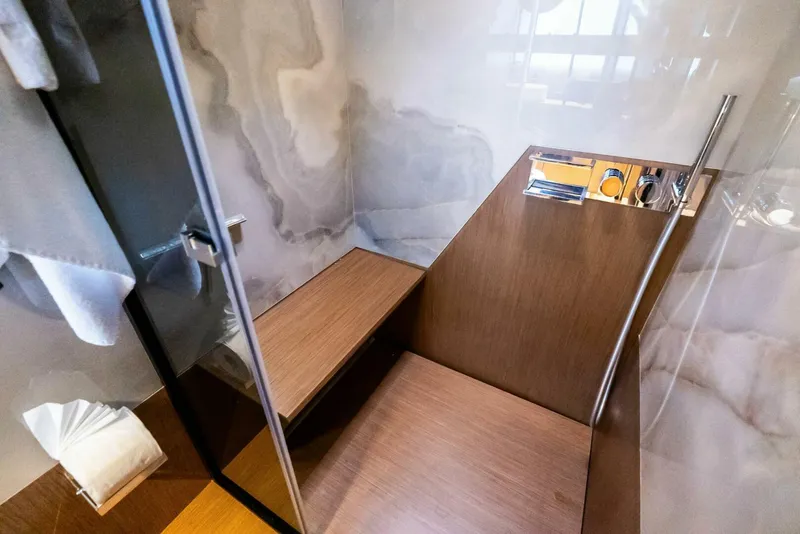 Slide: The Image of Ferretti Yachts 720 2024 - 5853910