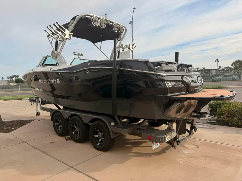 Slide: The Image of 2021 Mastercraft X24 - 5982357