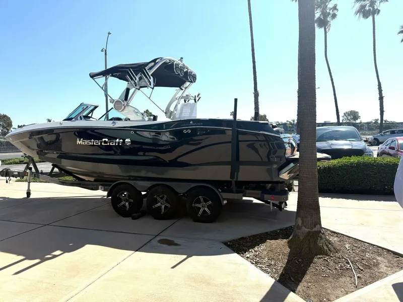 Slide: The Image of 2021 Mastercraft X24 - 5982608