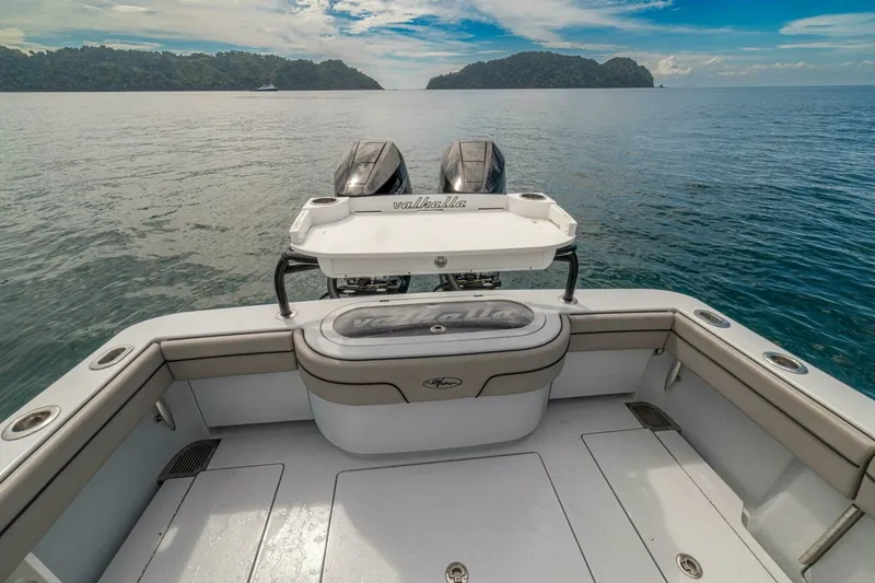 Slide: The Image of 2024 Valhalla Boatworks V-33 "Shit Show" - 6425563