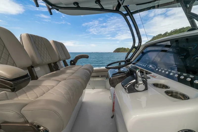 Slide: The Image of 2024 Valhalla Boatworks V-33 "Shit Show" - 6102755