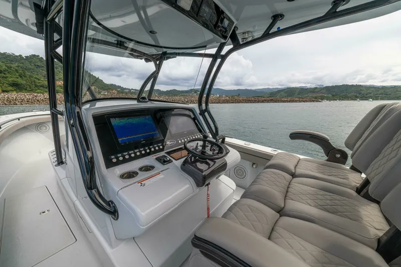 Slide: The Image of 2024 Valhalla Boatworks V-33 "Shit Show" - 6102757