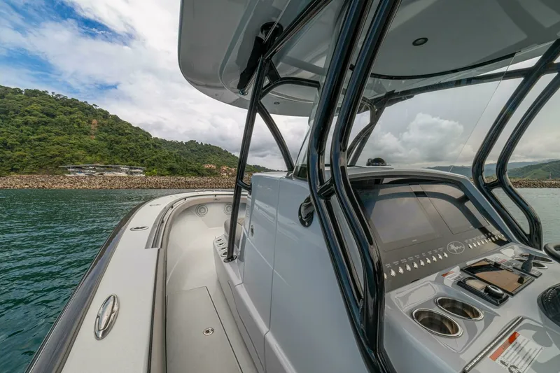 Slide: The Image of 2024 Valhalla Boatworks V-33 "Shit Show" - 6102758