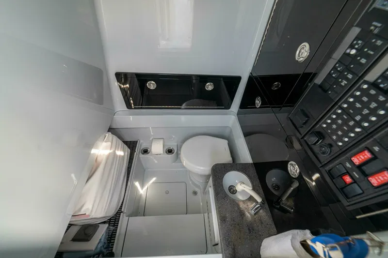Slide: The Image of 2024 Valhalla Boatworks V-33 "Shit Show" - Head - 6102763