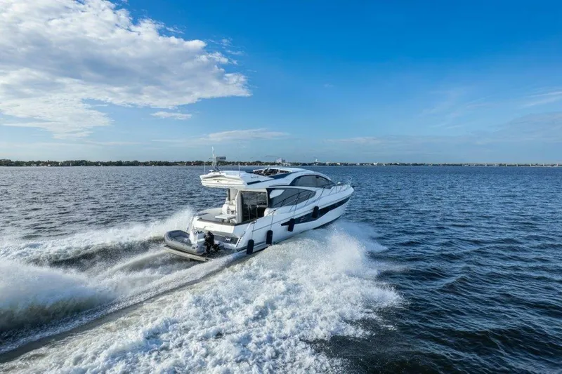 Slide: The Image of Galeon 58 560 Sky Nuckingfuts- Running Profile 2017 Galeon 560 Sky Nuckingfuts III - 5837746