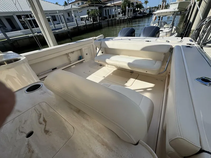 Slide: The Image of 2016 Grady-White 307 Freedom  - 5836855