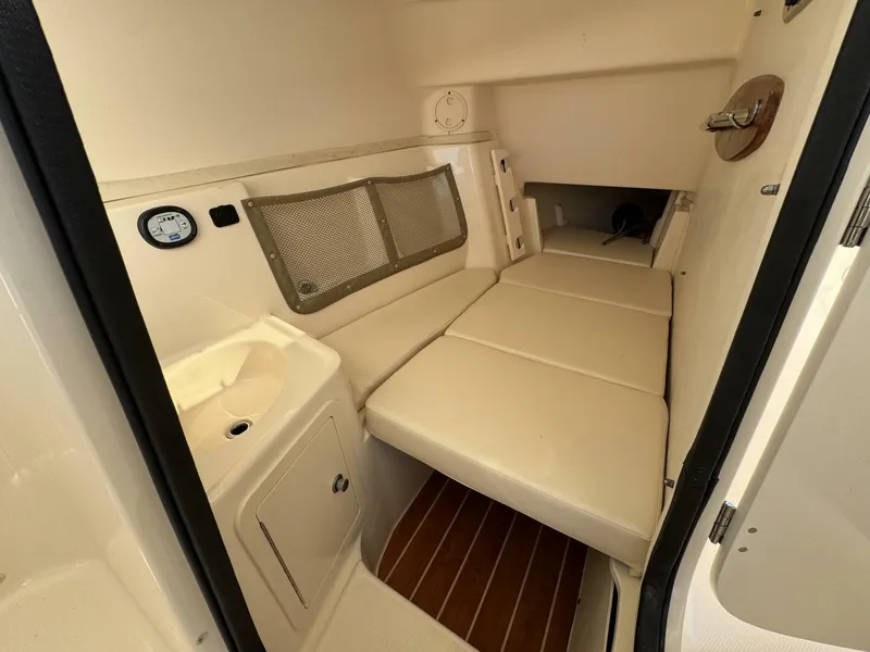 Slide: The Image of Grady-White Freedom 307 2016 - 5836859