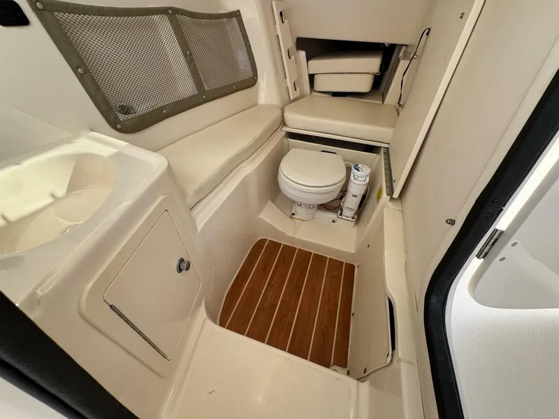 Slide: The Image of Grady-White Freedom 307 2016 - 5836861