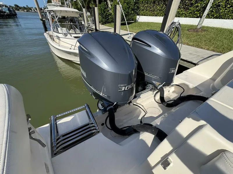 Slide: The Image of Grady-White Freedom 307 2016 - 5836868