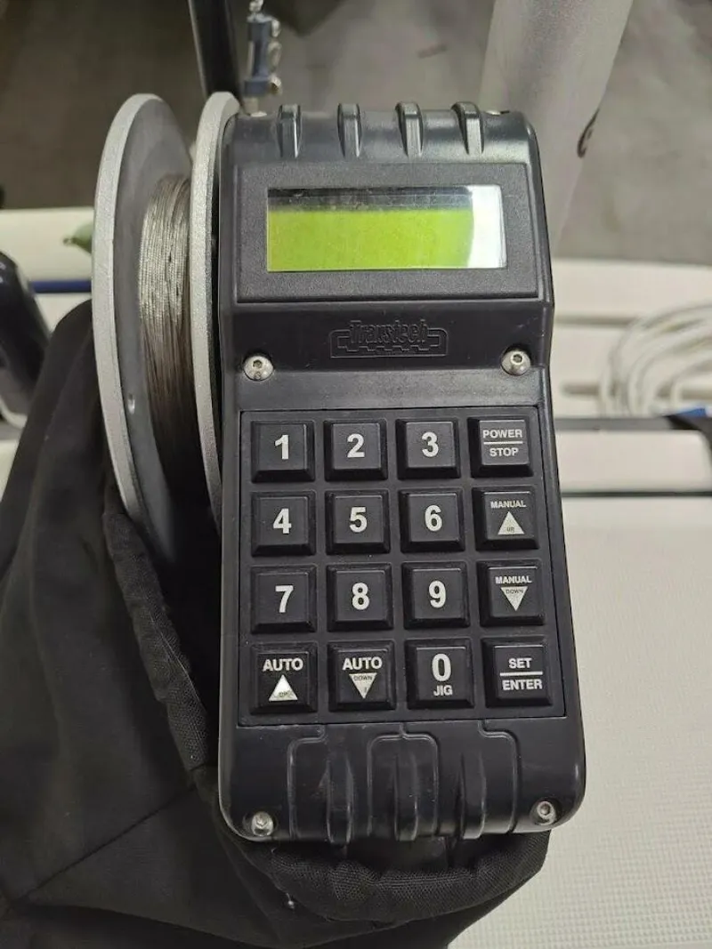 Slide: The Image of Tiara 3200 OPEN 2005 - 5868057