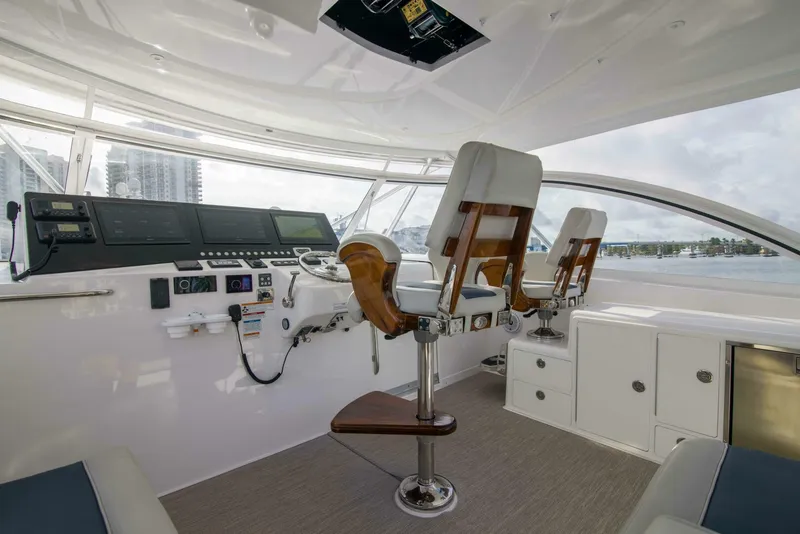 Slide: The Image of Cabo 41 Justice - Exterior Helm 2020 Cabo 41 Express Justice - 5837099